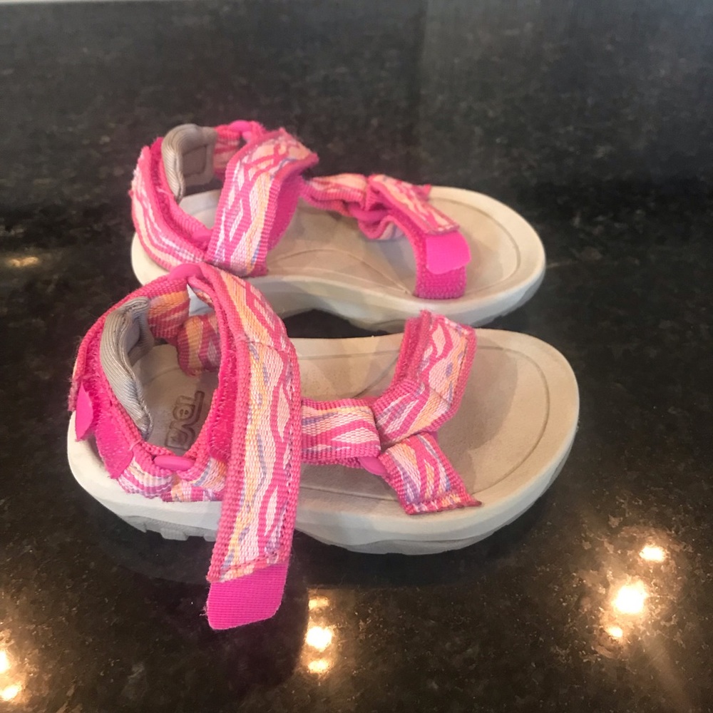 Tevas - toddler